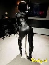 meesteres-lux-bdsm-via-kinky-694403e54dbc6e001398ee01