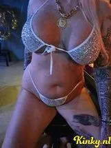 sabrina-erotische-massage-via-kinky-68d158cb2f74810013c833c7