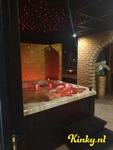 de-woeste-hoeve-club-in-matsloot-60b14a1044e76647ebbe96ce