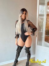 andrea-ts-prive-ontvangst-via-kinky-61a5f7280d0d7d525d8705cd