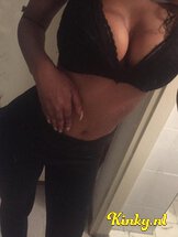 chantal-prive-ontvangst-via-kinky-61538c01c8651a2a2d8b5a96