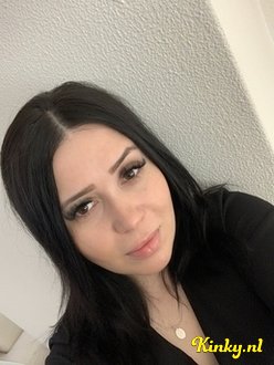 adalena-escort-via-kinky-645bad1b26f46900123a6af2