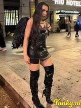 Lily - The barbie queen for you with everithing big.