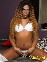 Naomi - New girl latín very hot for u