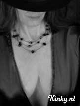 sylvia-erotische-massage-via-kinky-614d7ca5de844830c474323d