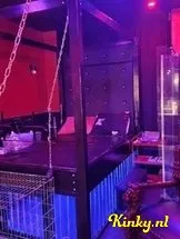 mistress-luna-bdsm-via-kinky-639989deacdc810013deb183