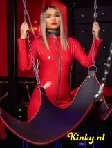 mistress-luna-bdsm-via-kinky-6398889418f882001ad61bf7