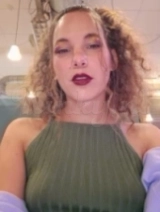Melvee - Text me on WhatsApp 