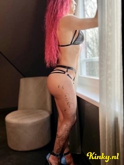 viviane-prive-ontvangst-via-kinky-6262195ebf025700122072e7