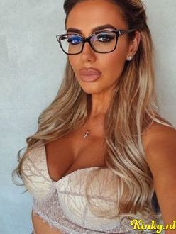 blondy-escort-via-kinky-68c1ca82034a850013ea7b9a
