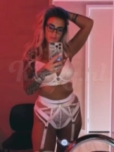 blondy-escort-via-kinky-6843125f3cd0cf00131caaa9