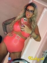 blondy-escort-via-kinky-6881e84f3cd0cf00131d0f2b