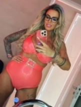 blondy-escort-via-kinky-6881e84f3cd0cf00131d0f2b