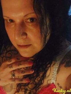 sarifah-prive-ontvangst-via-kinky-691a396fc0682f0013e038b6