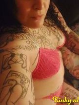 sarifah-prive-ontvangst-via-kinky-691a397096de7800138370f0