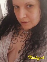 sarifah-prive-ontvangst-via-kinky-671ea801aa059c0013a94ea4