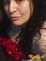 sarifah-prive-ontvangst-via-kinky-694e902d50cf90001352bfe5