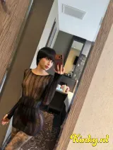 Kateriina - Exotic porn actress GFE