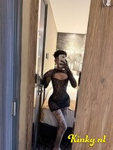 fabii-escort-via-kinky-682b0a7c6f455c0013cff2ff