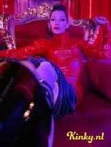 mistress-emma-bdsm-via-kinky-6697d7b14fe11c00137a4ab3