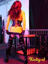 ts-meesteres-shi-bdsm-via-kinky-61f32b7803a59800127b2a87