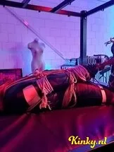 ts-meesteres-shi-bdsm-via-kinky-675df7f7651b940013a8af99