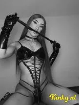 natasha-prive-ontvangst-via-kinky-699329859ab05b0013b6fd71