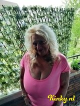 Chantal - 100% ned lief,leuk & oh zo geil zie review