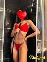 Veronika - New girl in town! 