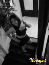 steffie-erotische-massage-via-kinky-672902f060eeca00133665a4