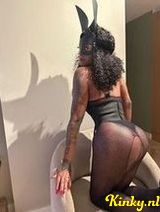 Brenda - Very hot videos, chocolate bonbon, you like it?